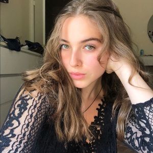 Meet your Posher, Luiza